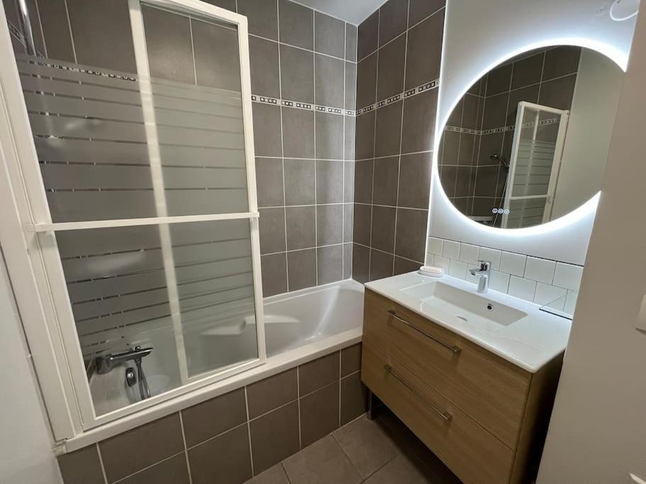 Dahlia, Appt Cosy Avec Parking Et Balcon Appartement Caen Buitenkant foto